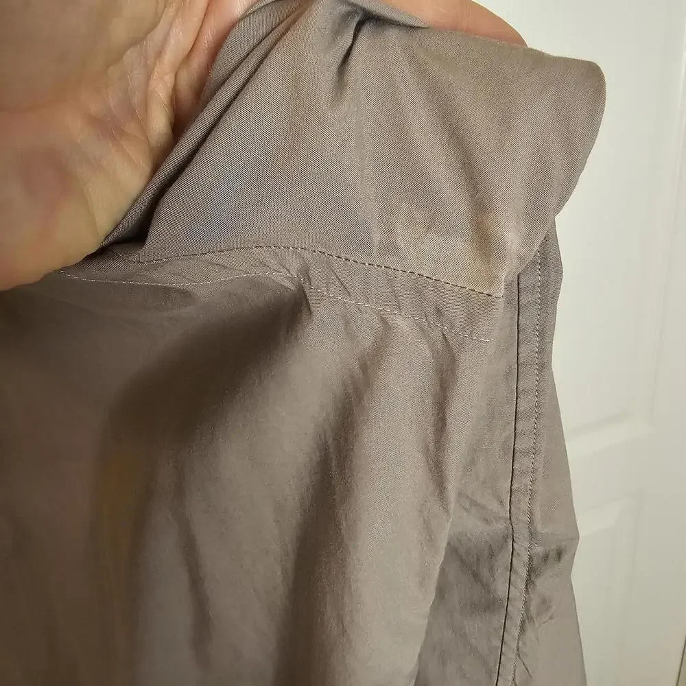Banana Republic Slim Fit Dress Shirt - Medium